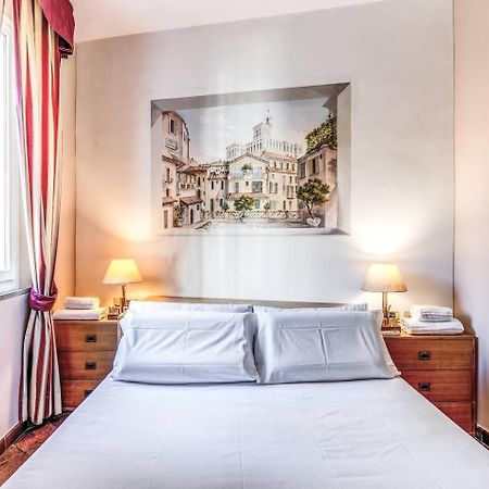 Appartement Cozy Flat In Trevi Fountain à Rome Extérieur photo