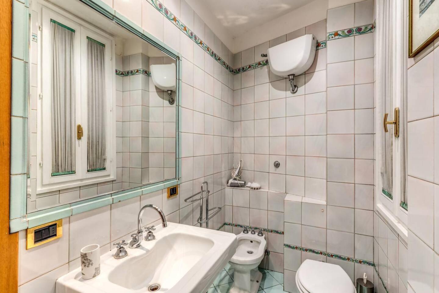 Appartement Cozy Flat In Trevi Fountain à Rome Extérieur photo
