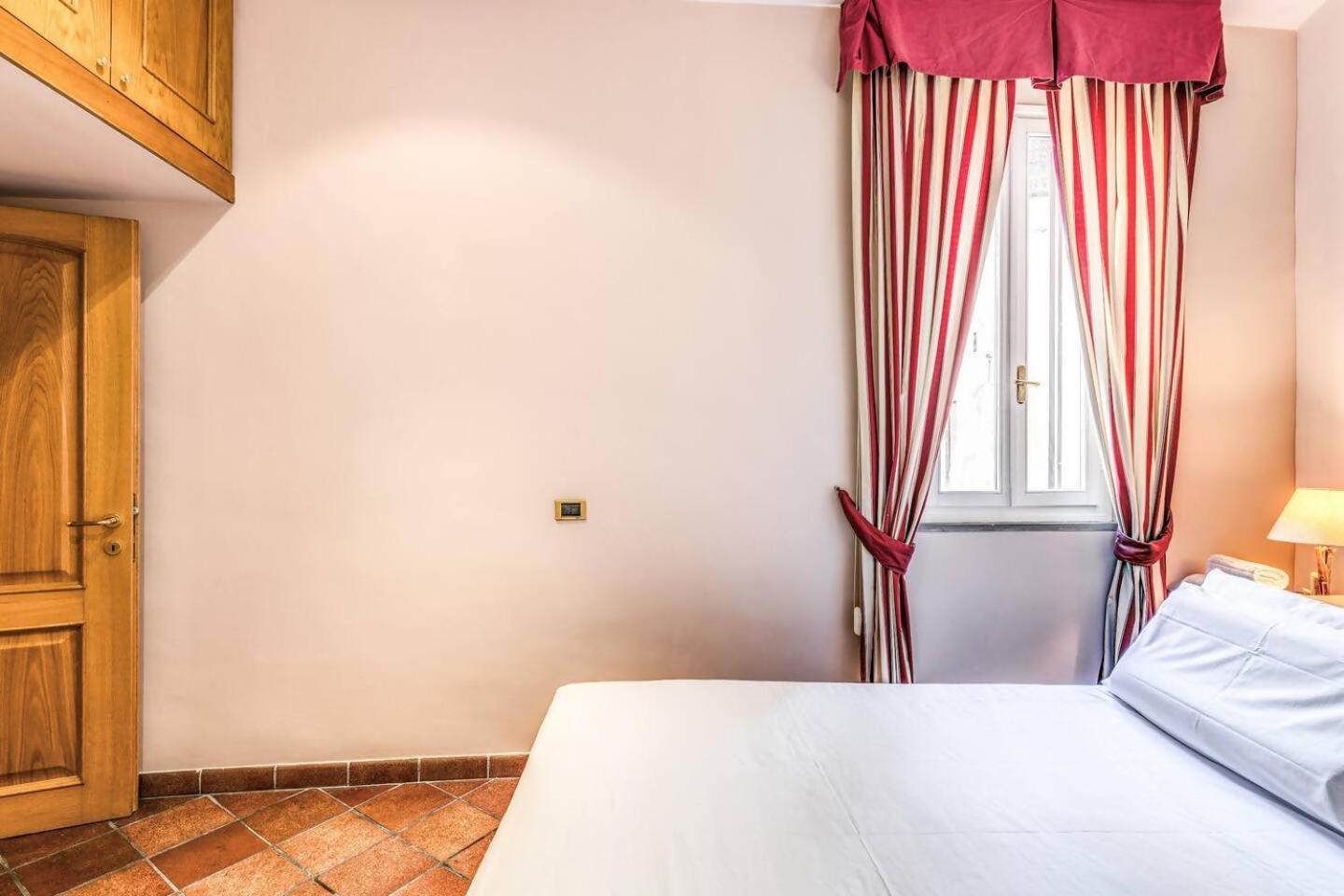 Appartement Cozy Flat In Trevi Fountain à Rome Extérieur photo