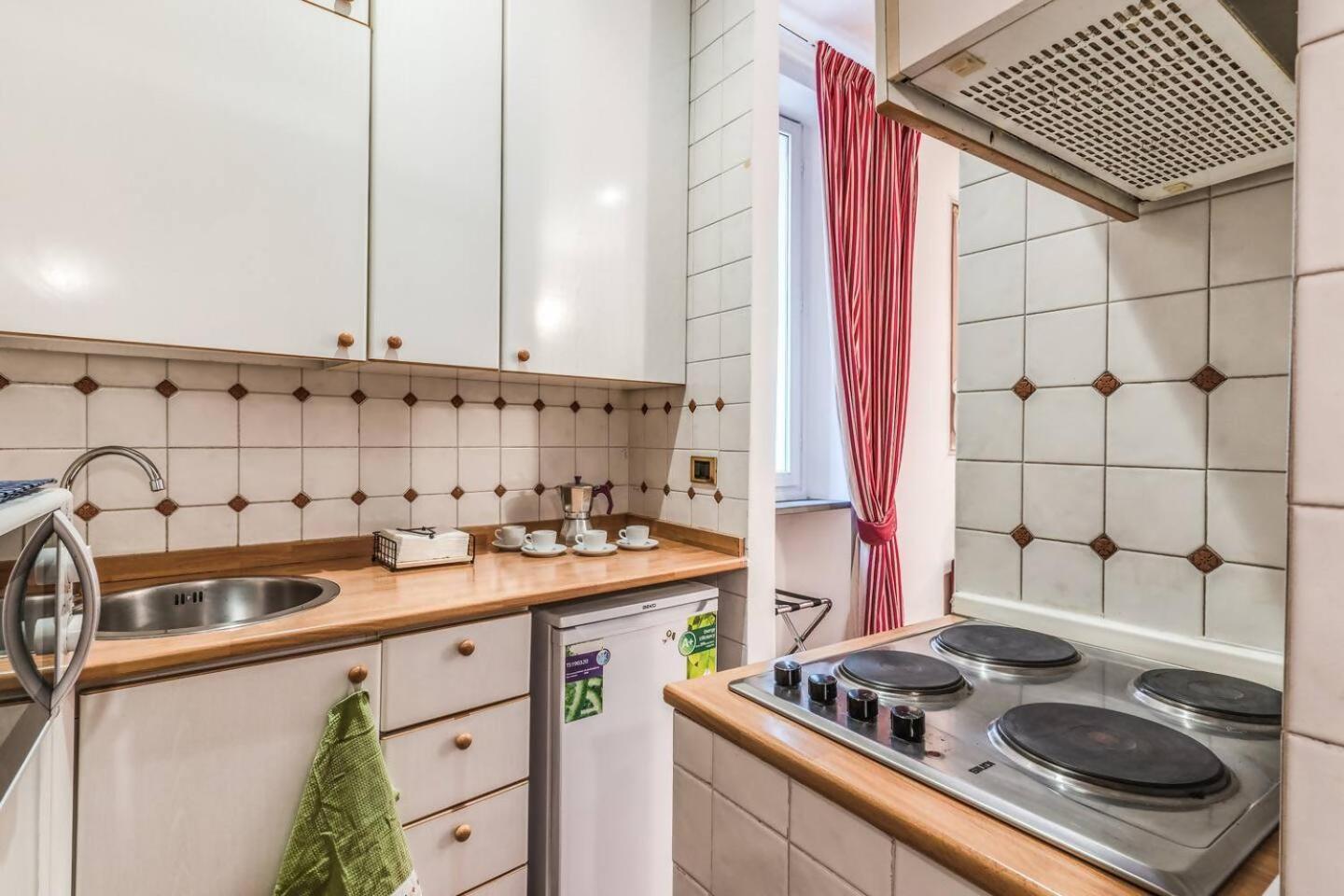 Appartement Cozy Flat In Trevi Fountain à Rome Extérieur photo