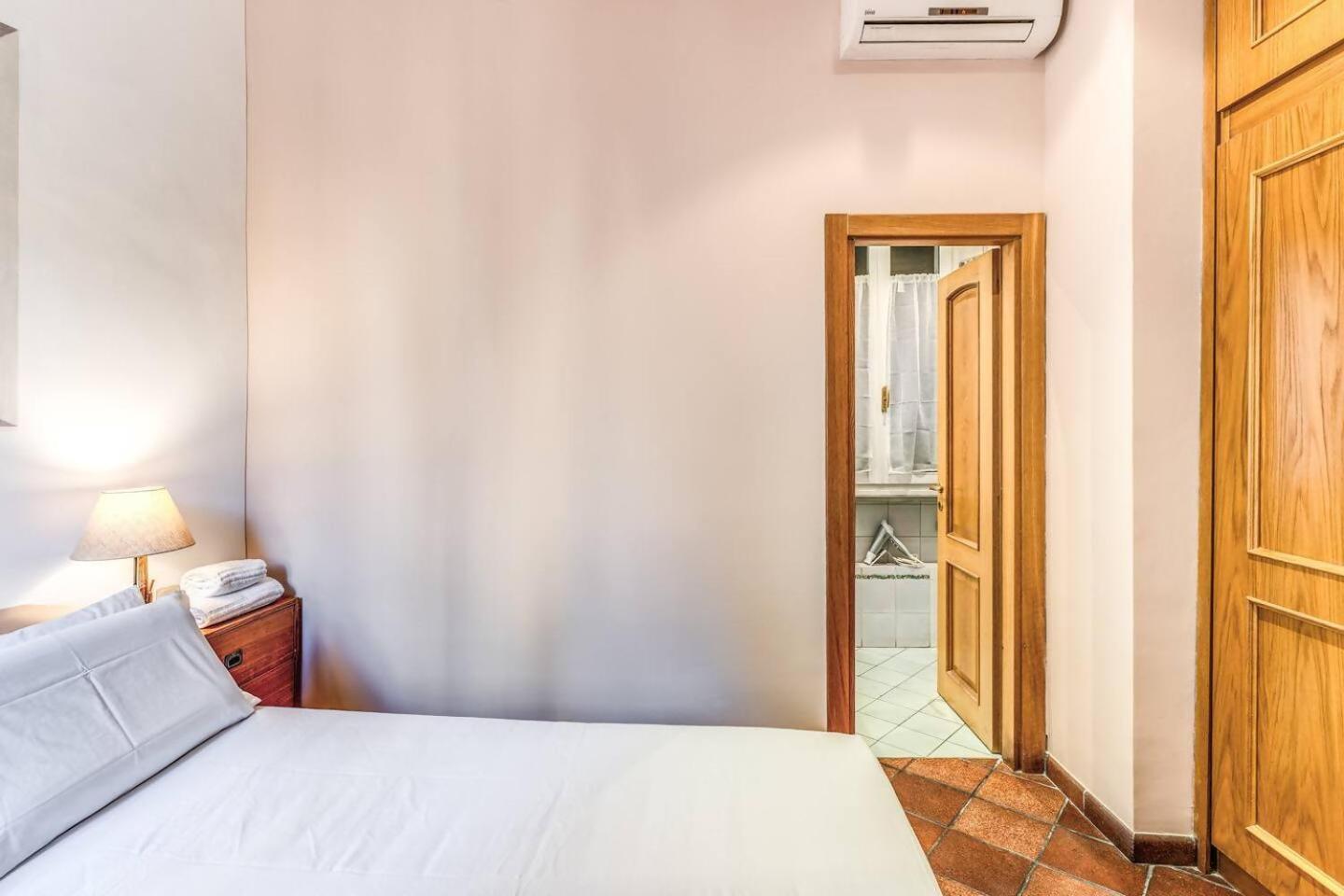 Appartement Cozy Flat In Trevi Fountain à Rome Extérieur photo